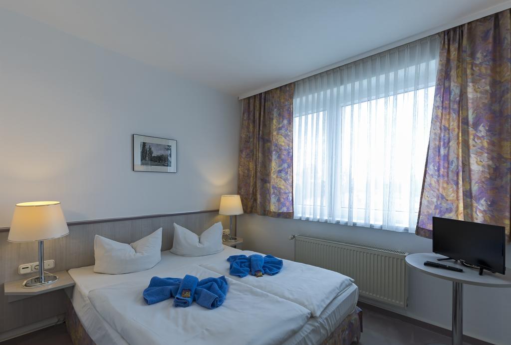 Big Reisehotel Wolfen Kamer foto